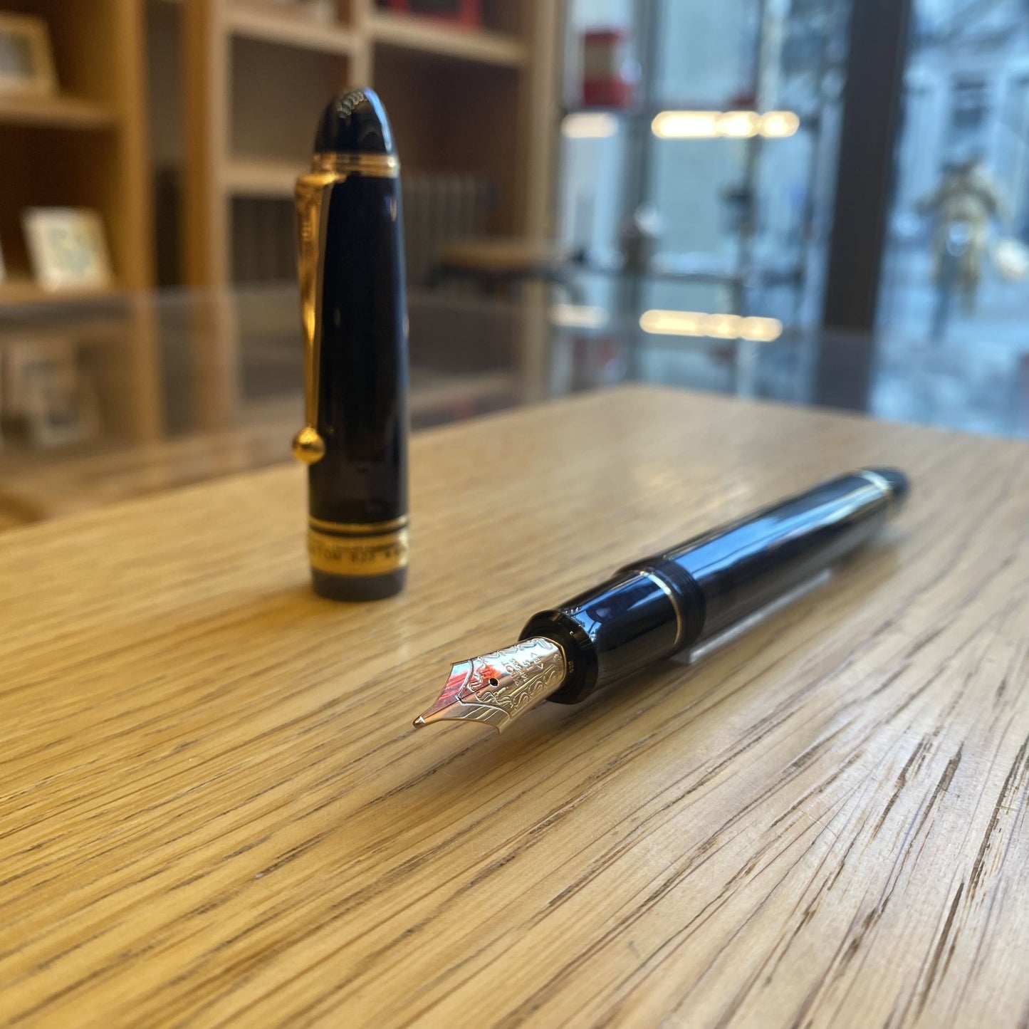 Fountain pen Pilot Custom 823 black