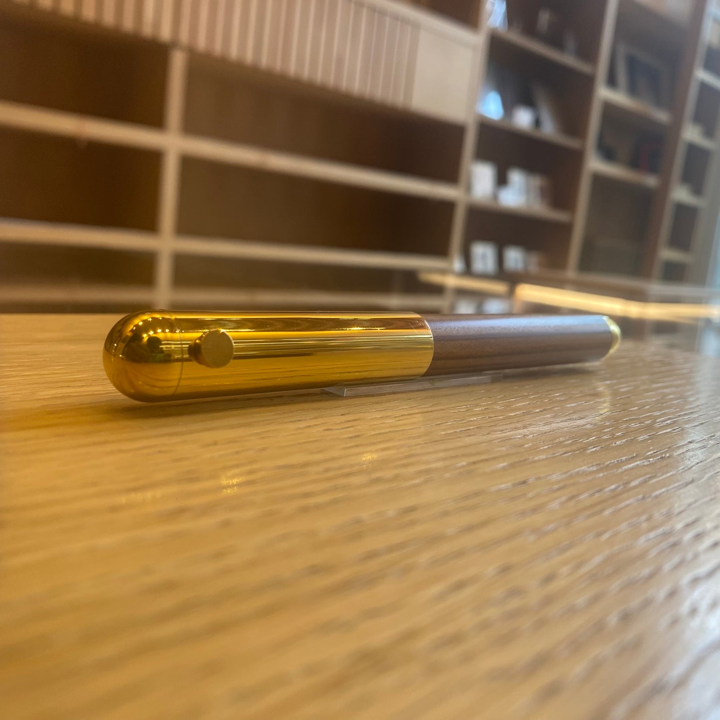 Luxury fountain pen e+m Contract Classic made in Germany with gold and fumed larch