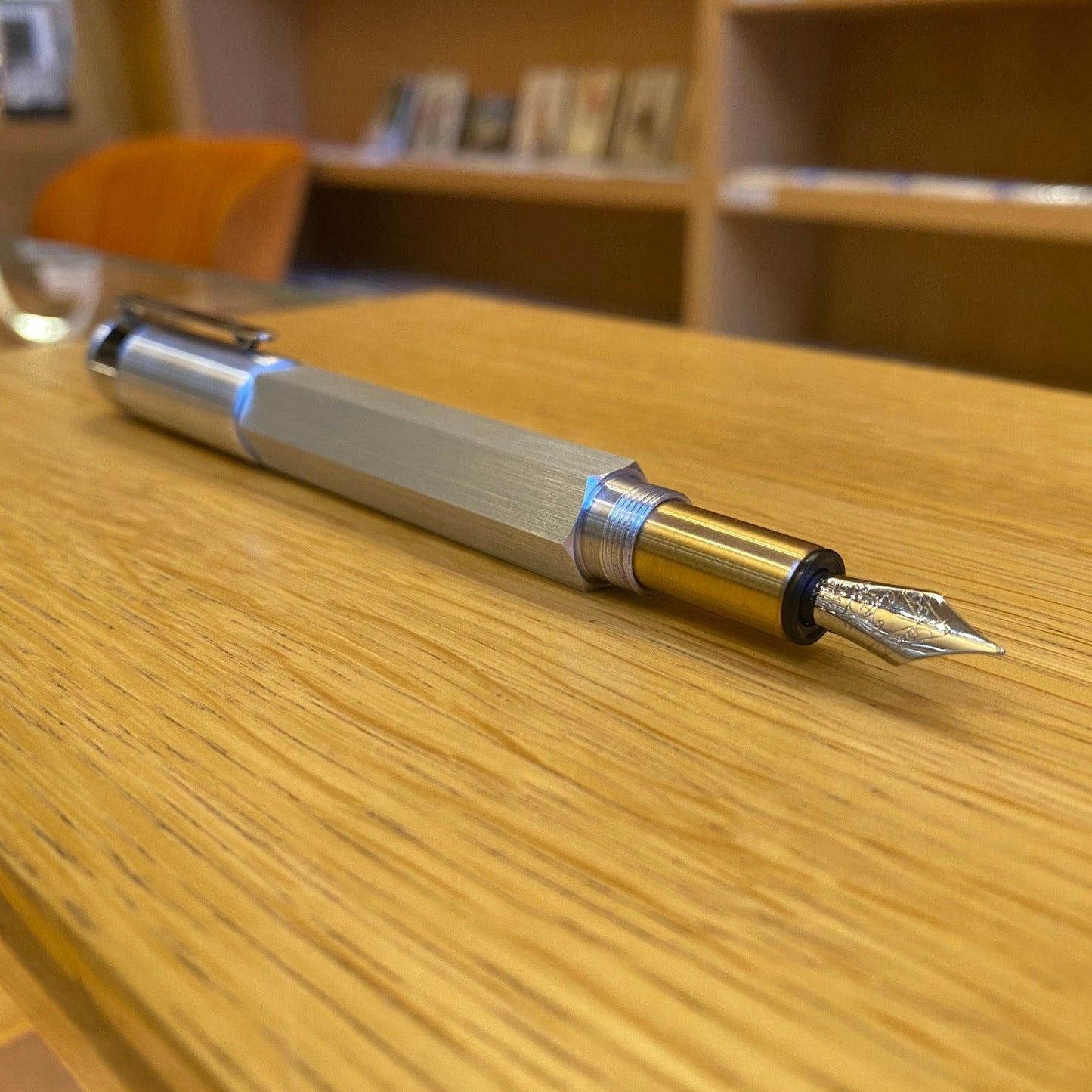Stylo plume Loclen Hexa